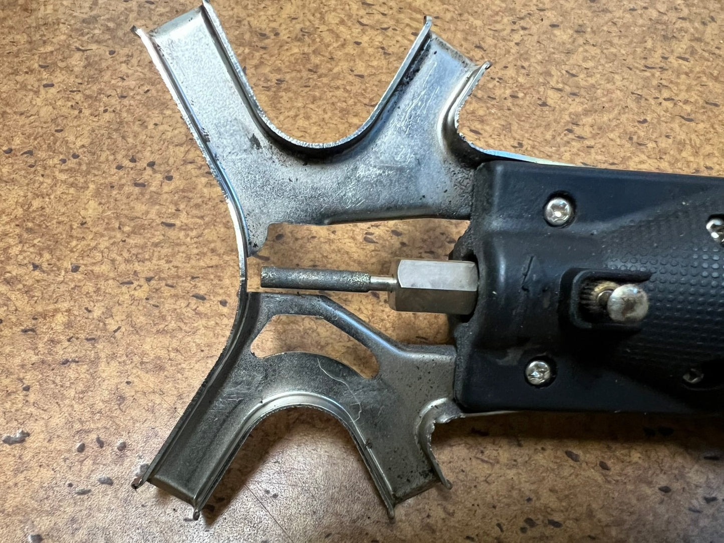 ニシガキ工業　中古　チェンソー目立機＊N-817『茨城店　5917』