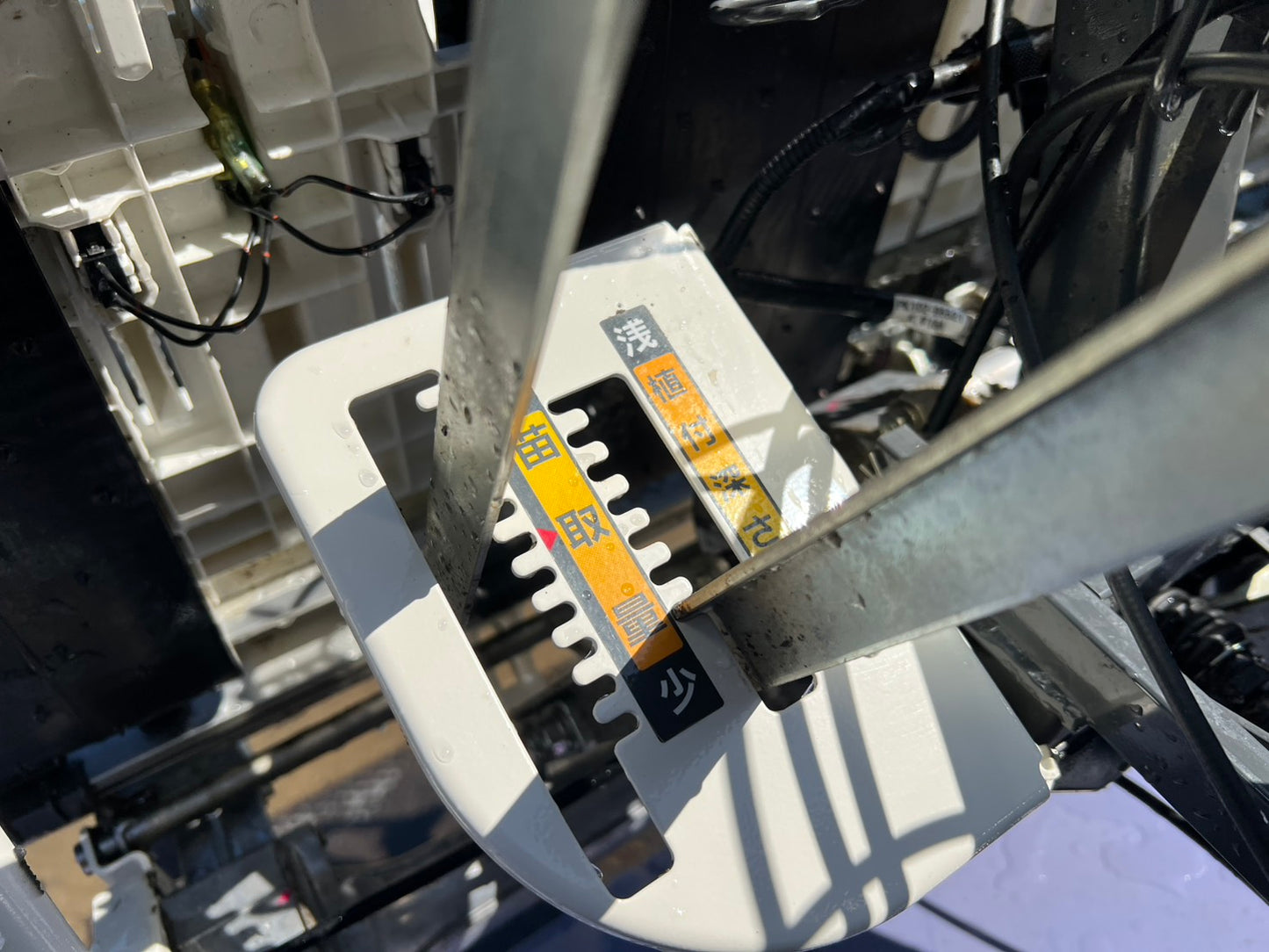 三菱（クボタ）中古　田植機【クランク植付けタイプ】＊LC40-D『茨城店　5951』