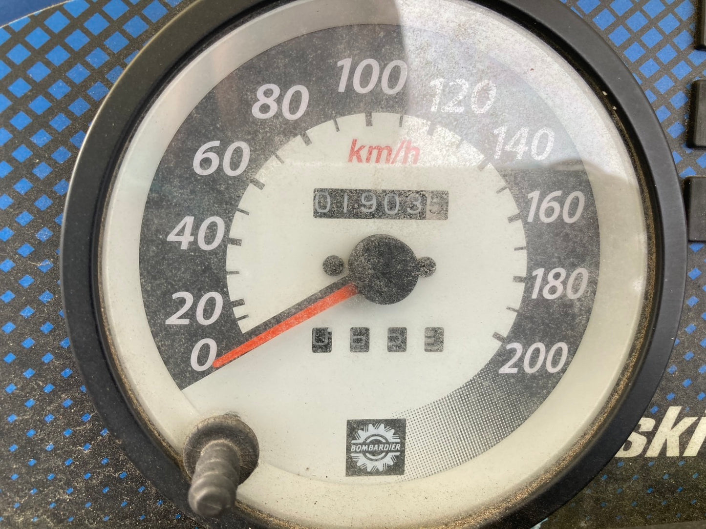 【ジャンク品】スキードゥー    中古    スノーモービル    ROTAX670