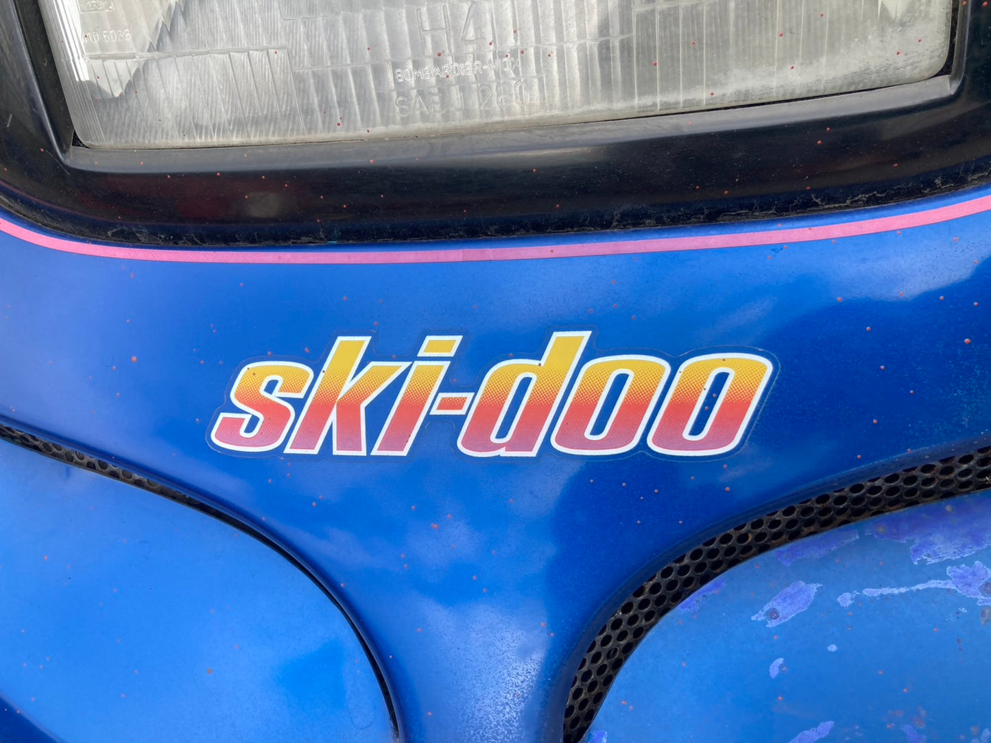 【ジャンク品】スキードゥー    中古    スノーモービル    ROTAX670
