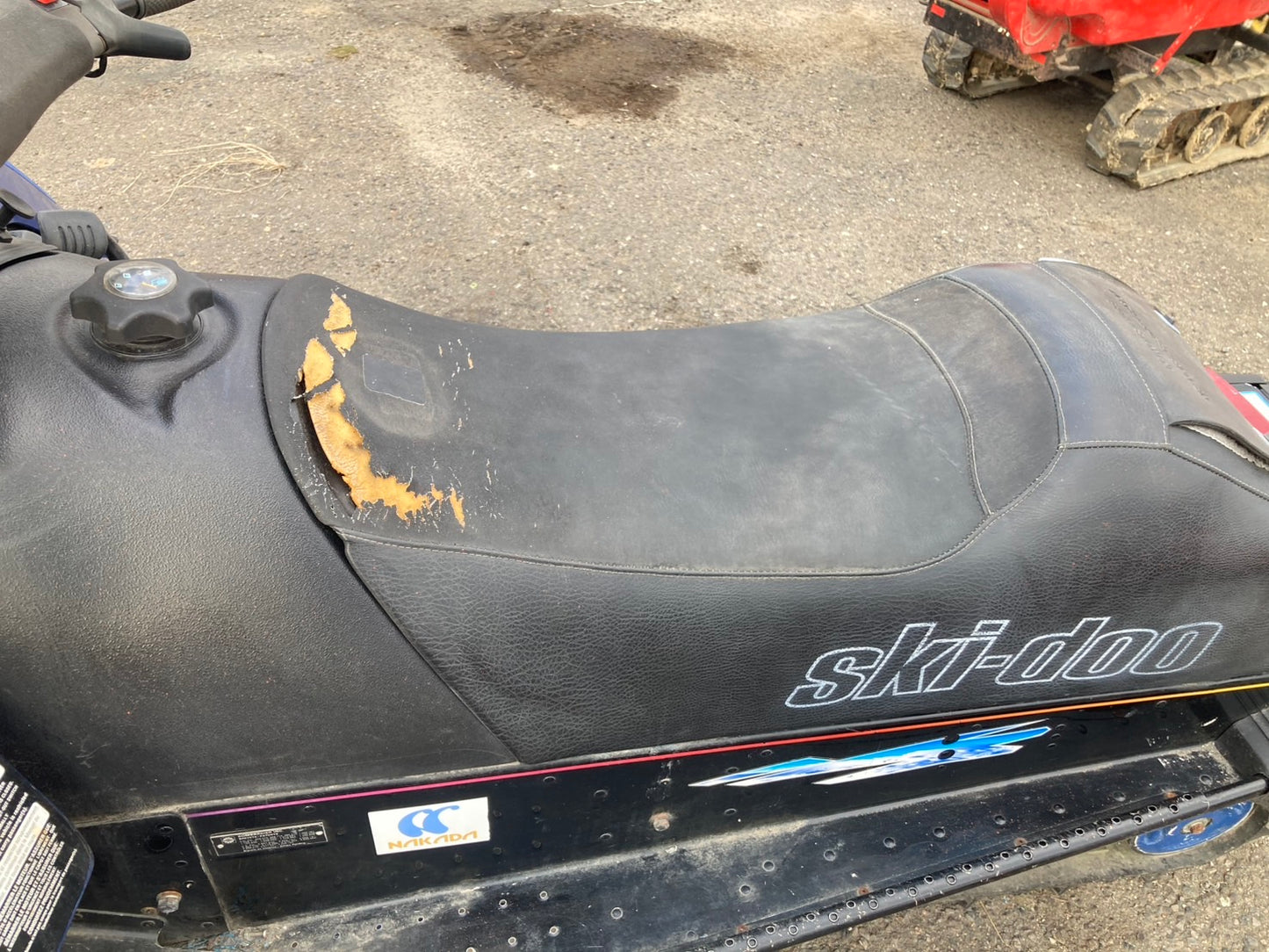 【ジャンク品】スキードゥー    中古    スノーモービル    ROTAX670