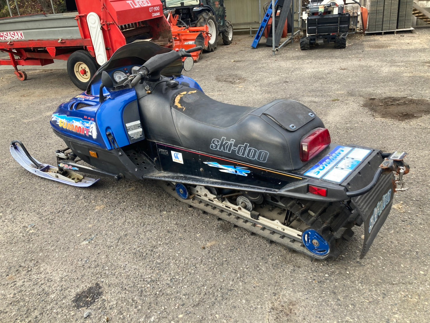【ジャンク品】スキードゥー    中古    スノーモービル    ROTAX670