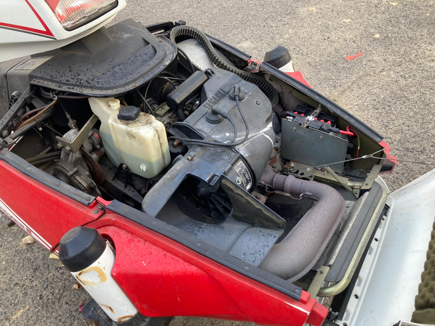 【不具合品】ヤマハ    中古    スノーモービル   PHAZERⅡ