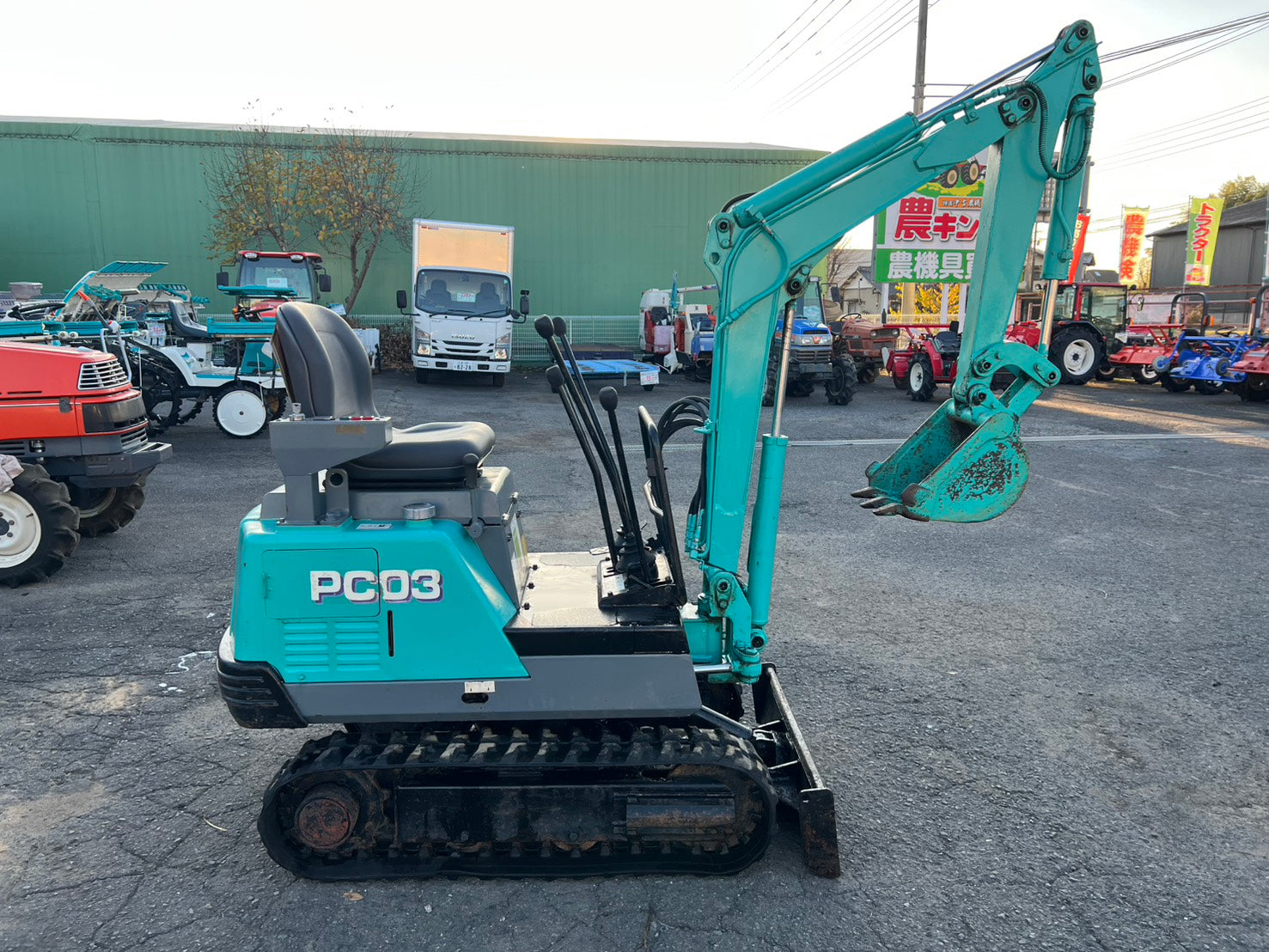コマツ 中古 油圧ショベル＊PC03-1『茨城店 5974』 – 農キング