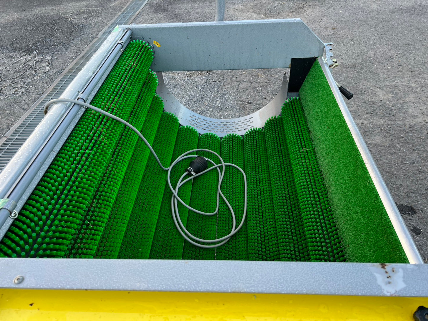 共立　中古　野菜洗浄機【人参にて使用】＊KNU1007SR-10『茨城店  5998』