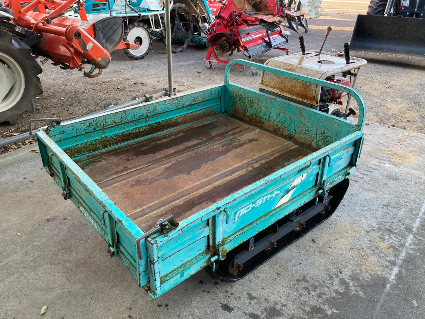 ノザワ    中古    運搬車    CP120DC