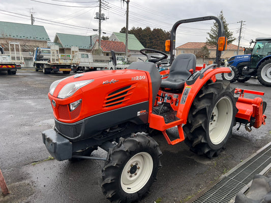 クボタ　中古　トラクター＋ロータリ【208時間】＊KT250＋RL151T『茨城店　6095』
