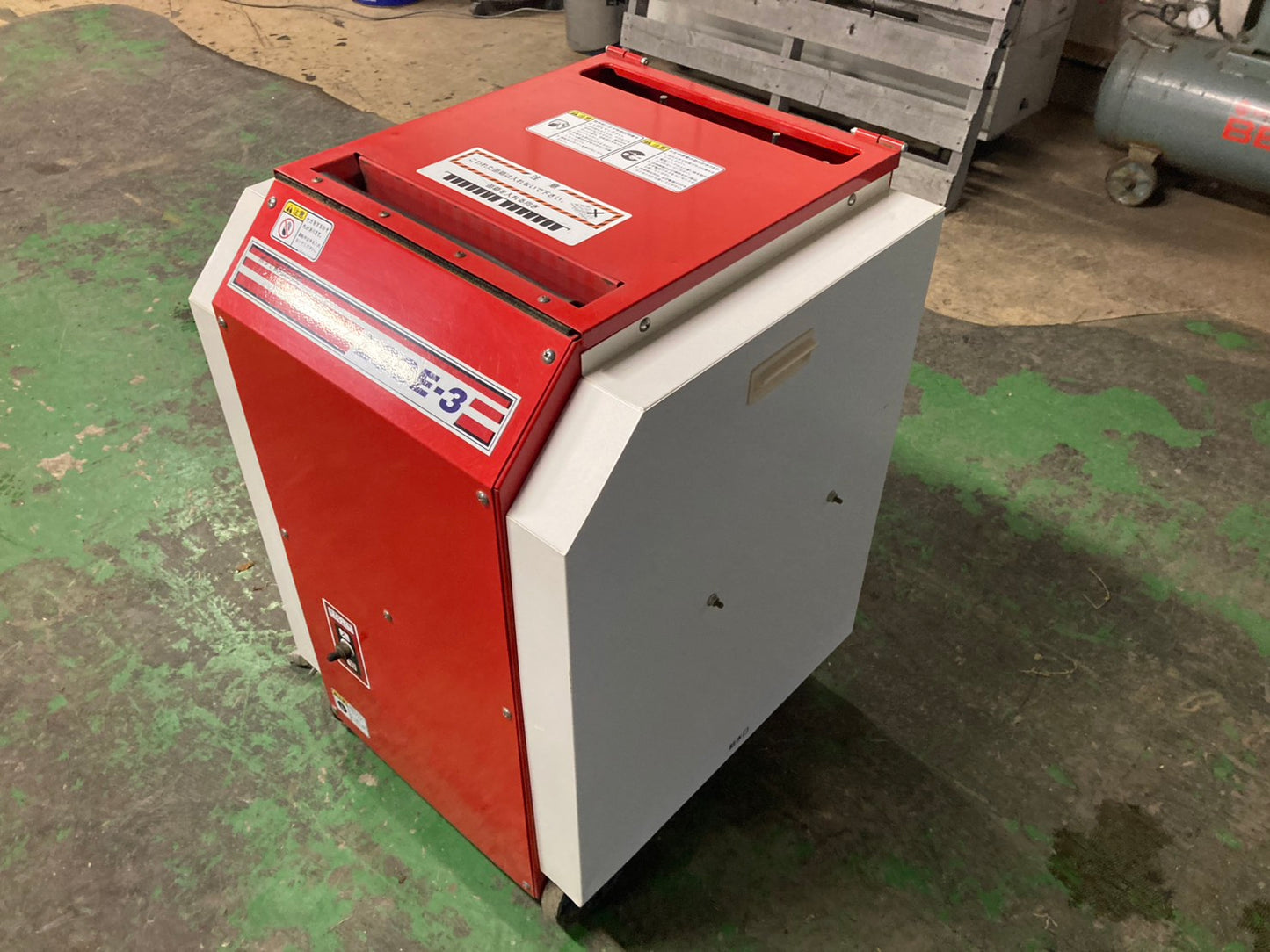 みのる    中古    ポット苗箱洗浄機    LSCE-3①