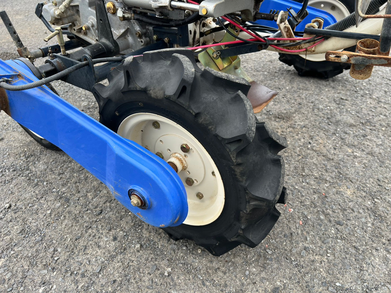 イセキ 中古 野菜移植機【半自動タイプ】＊PVH1-120WLG『茨城店』 – 農