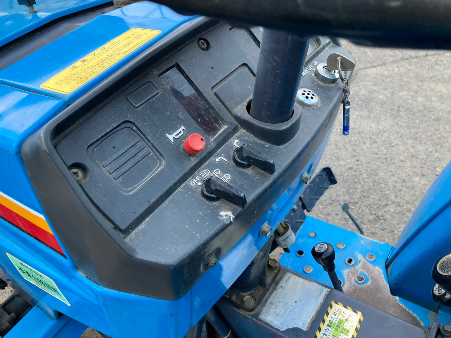 ミツビシ    中古   トラクター   MT1601D