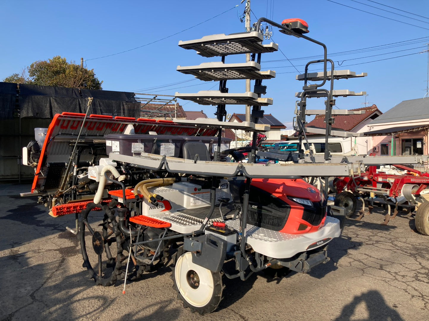 クボタ　中古　田植機　８条　直進キープ機能　NW8SFGS