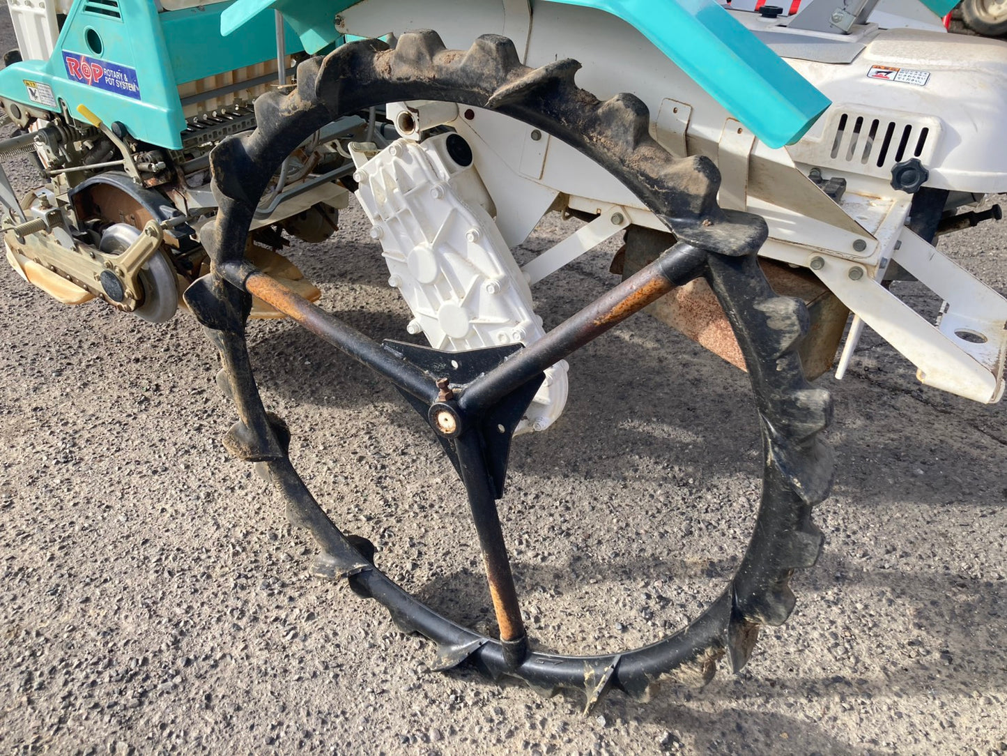 共立　中古　ポット田植機　　4条　　RXD-4