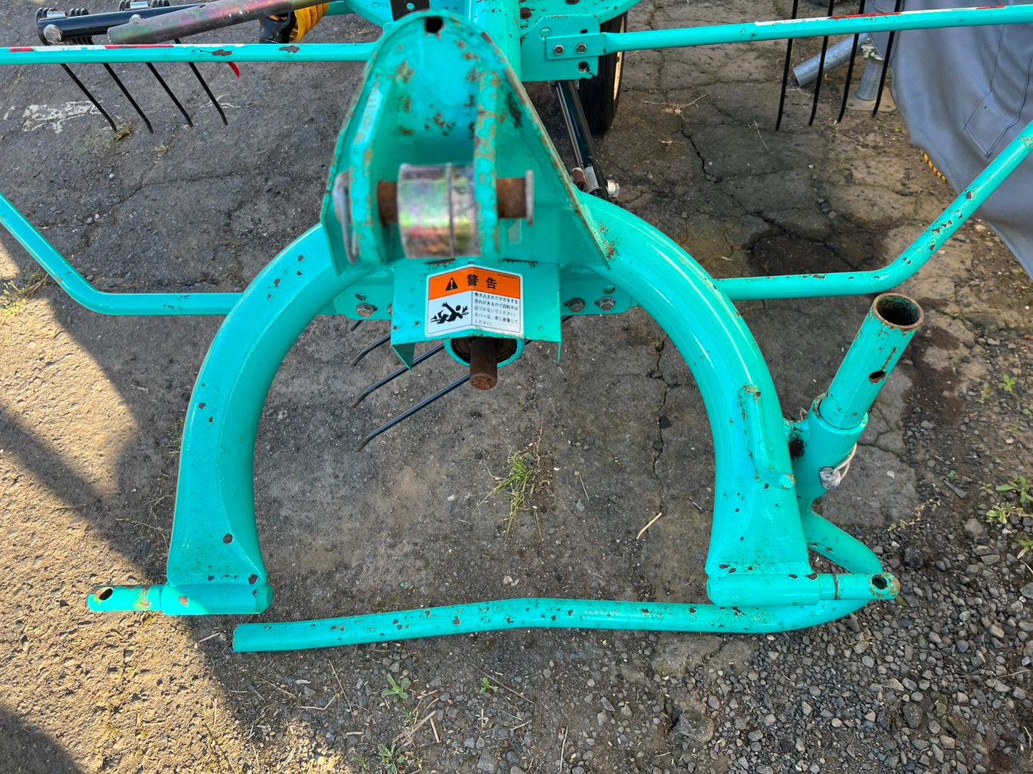 タカキタ　中古　ジャイロレーキ【適応馬力：15～30馬力】＊TR2150『茨城店　6358』