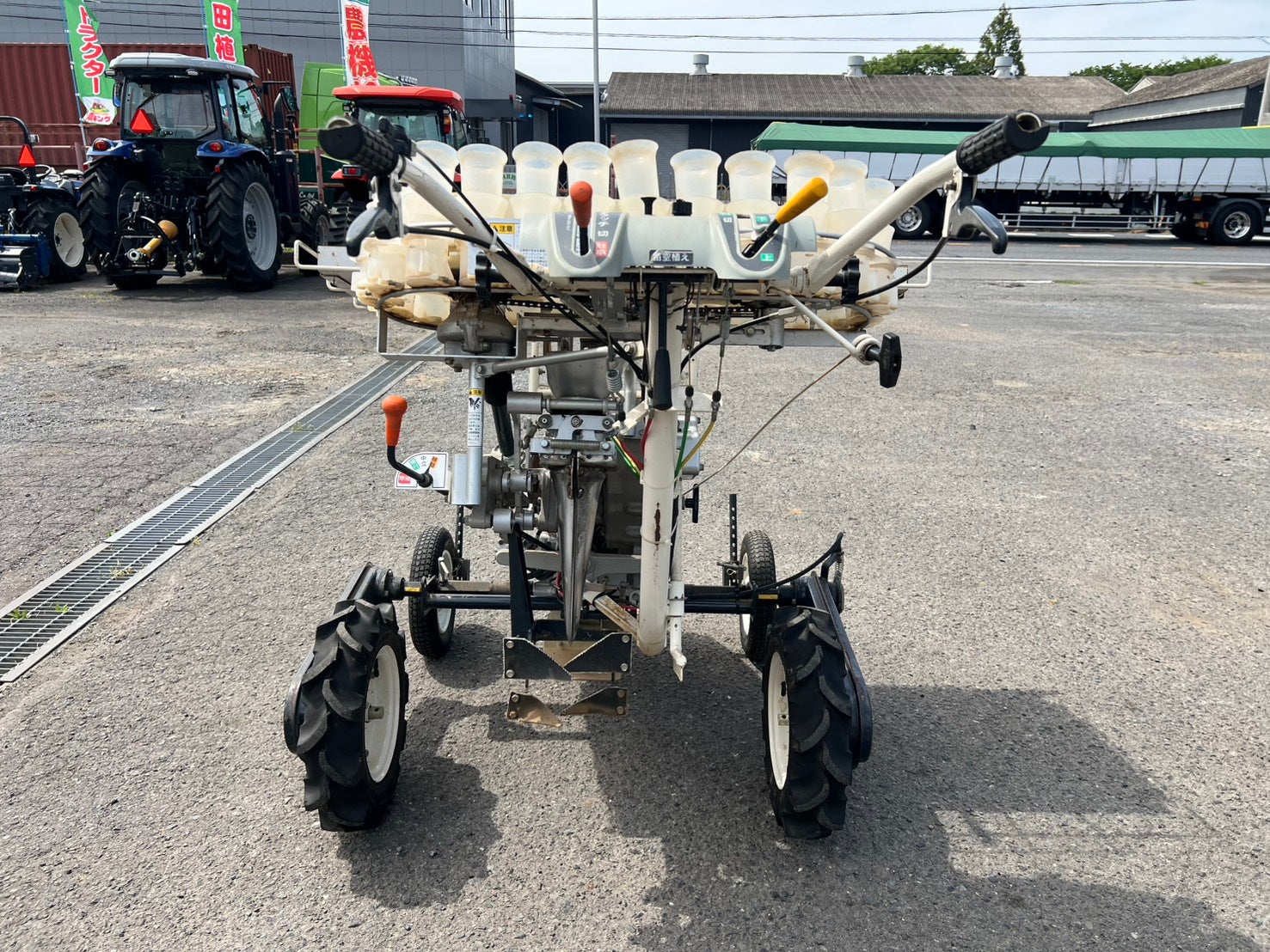 ヤンマー 中古 野菜移植機【葱で使用】＊PH2,NHD『茨城店 6370』 – 農