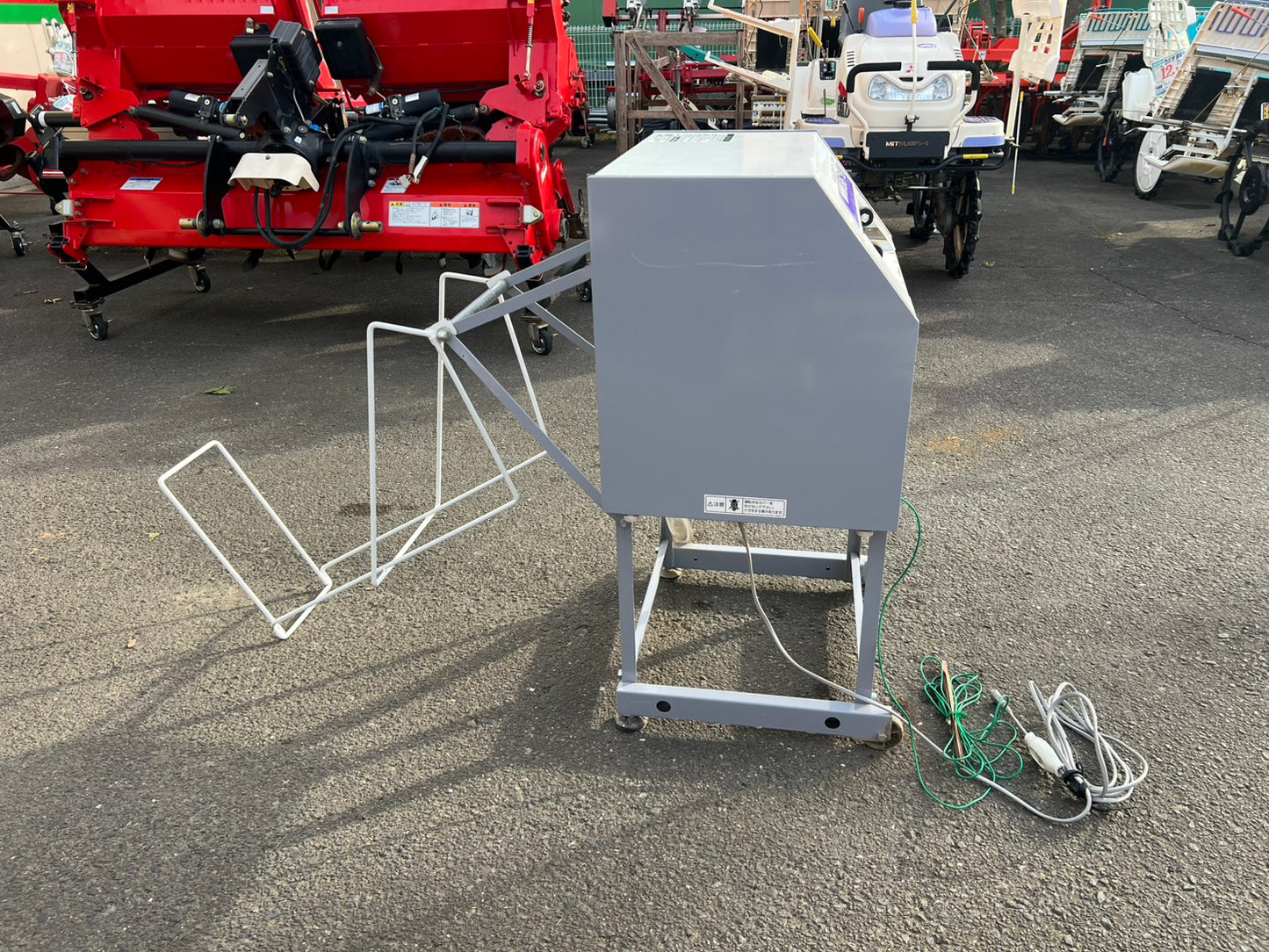 タイガーカワシマ　中古　苗箱洗浄機【最大400枚/時間】＊NBC-401『茨城店　6379』