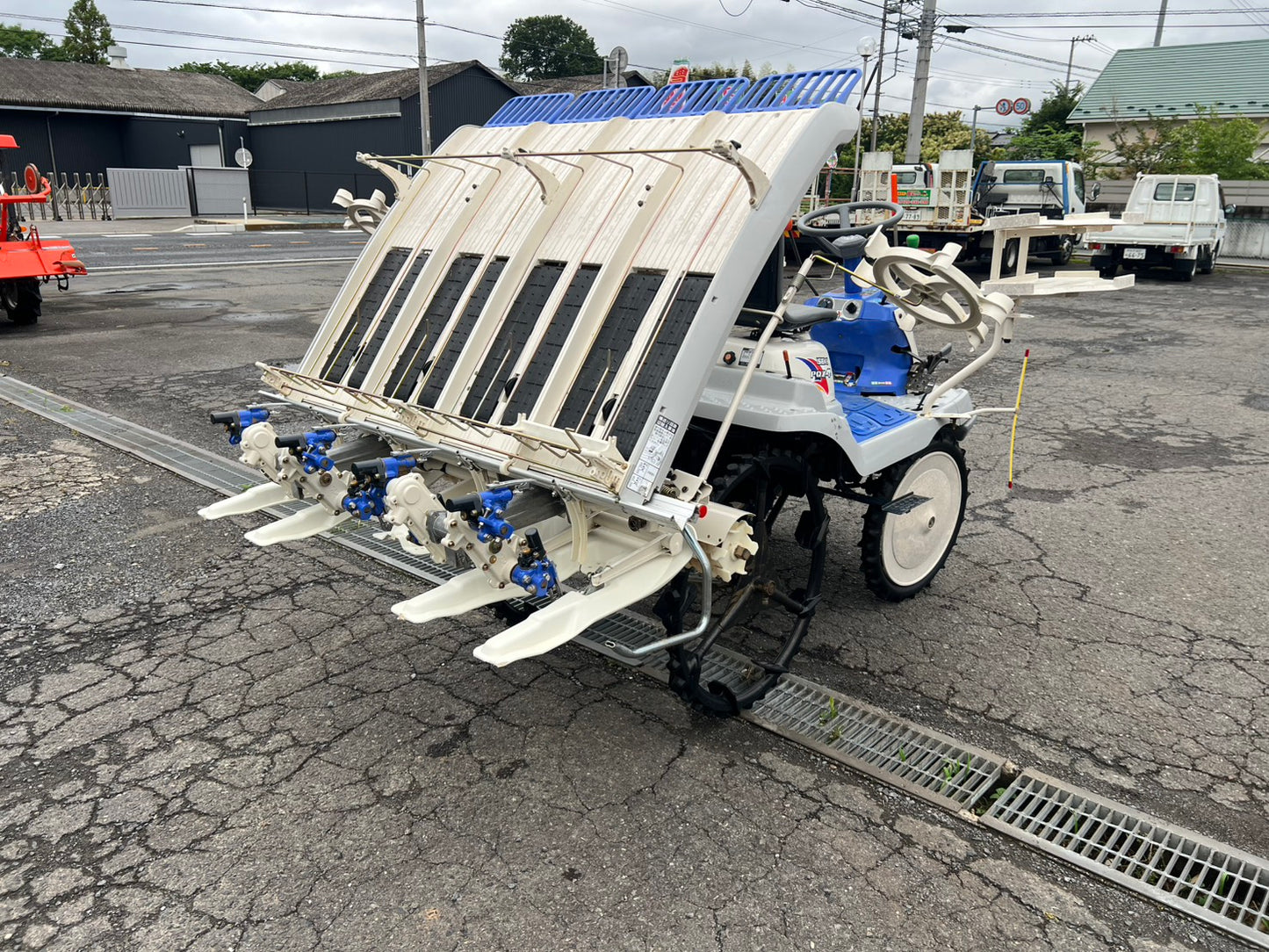 井関農機　中古　田植機【乗用・ロータリー植え付け】　＊PQZ‐4『茨城店　6382』