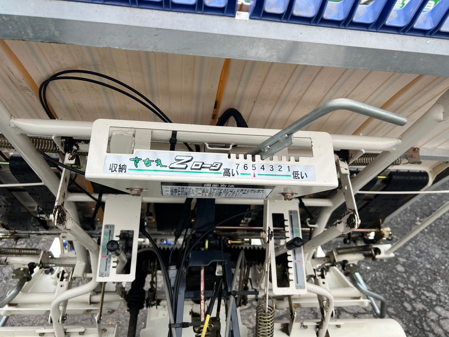 井関農機　中古　田植機【乗用・ロータリー植え付け】　＊PQZ‐4『茨城店　6382』