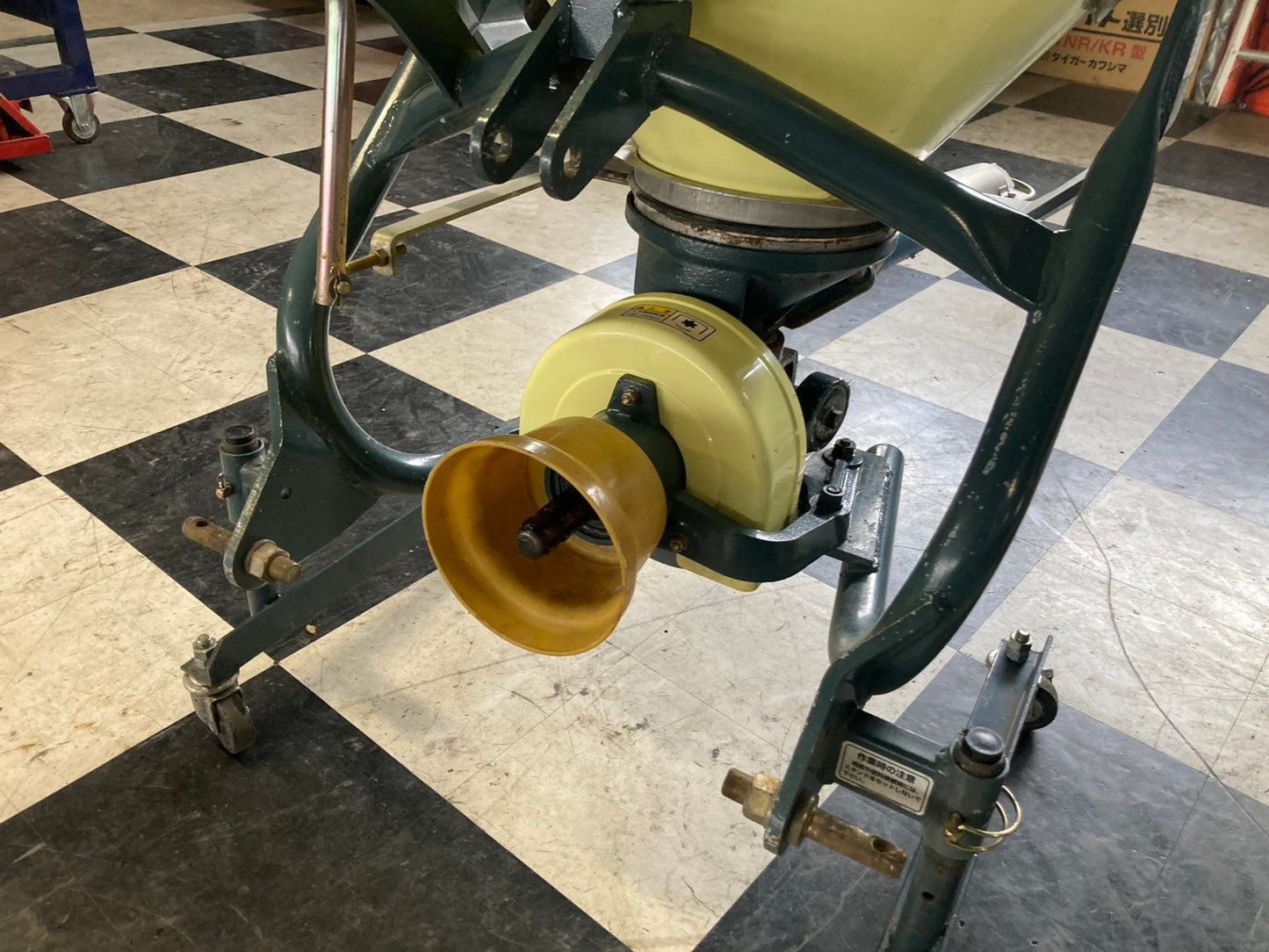 スター　　中古　　ブロードキャスター　　200L　　MBC2040