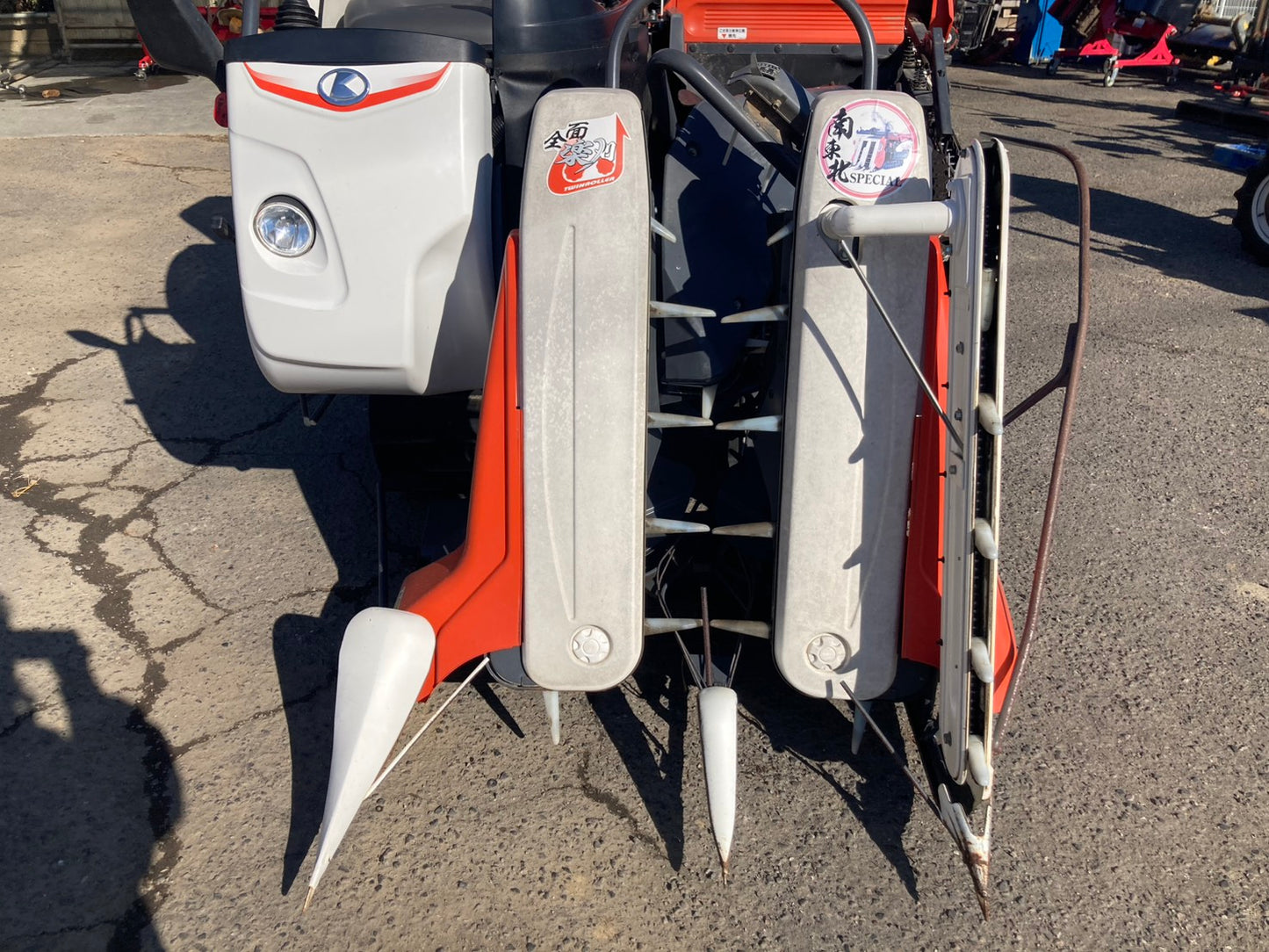 クボタ　　中古　　コンバイン　　2条刈　　ER217GW2