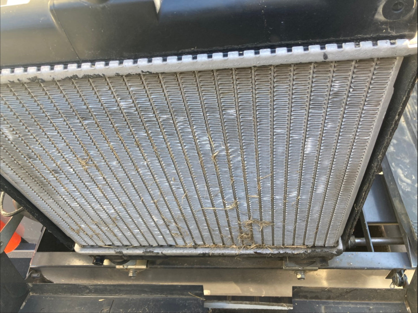 クボタ　　中古　　コンバイン　　2条刈　　ER217GW2