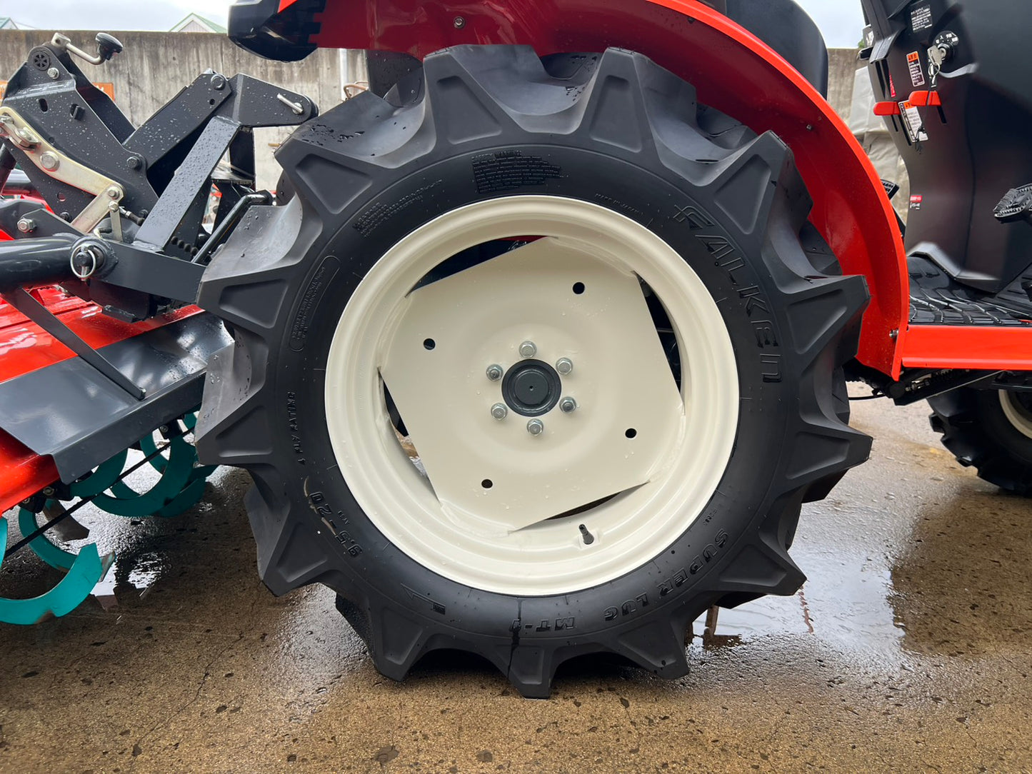 クボタ　中古　トラクター＋平高成形機【マルチキット】＊NB21SPMA＋RSP14N＋SDシリーズ『茨城店　6392』