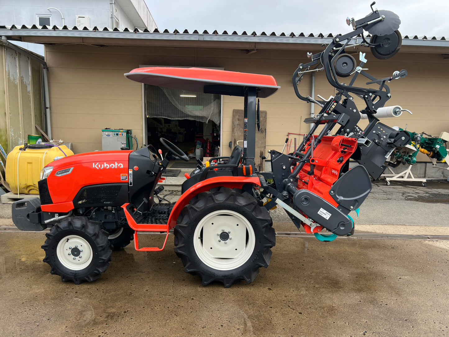 クボタ　中古　トラクター＋平高成形機【マルチキット】＊NB21SPMA＋RSP14N＋SDシリーズ『茨城店　6392』