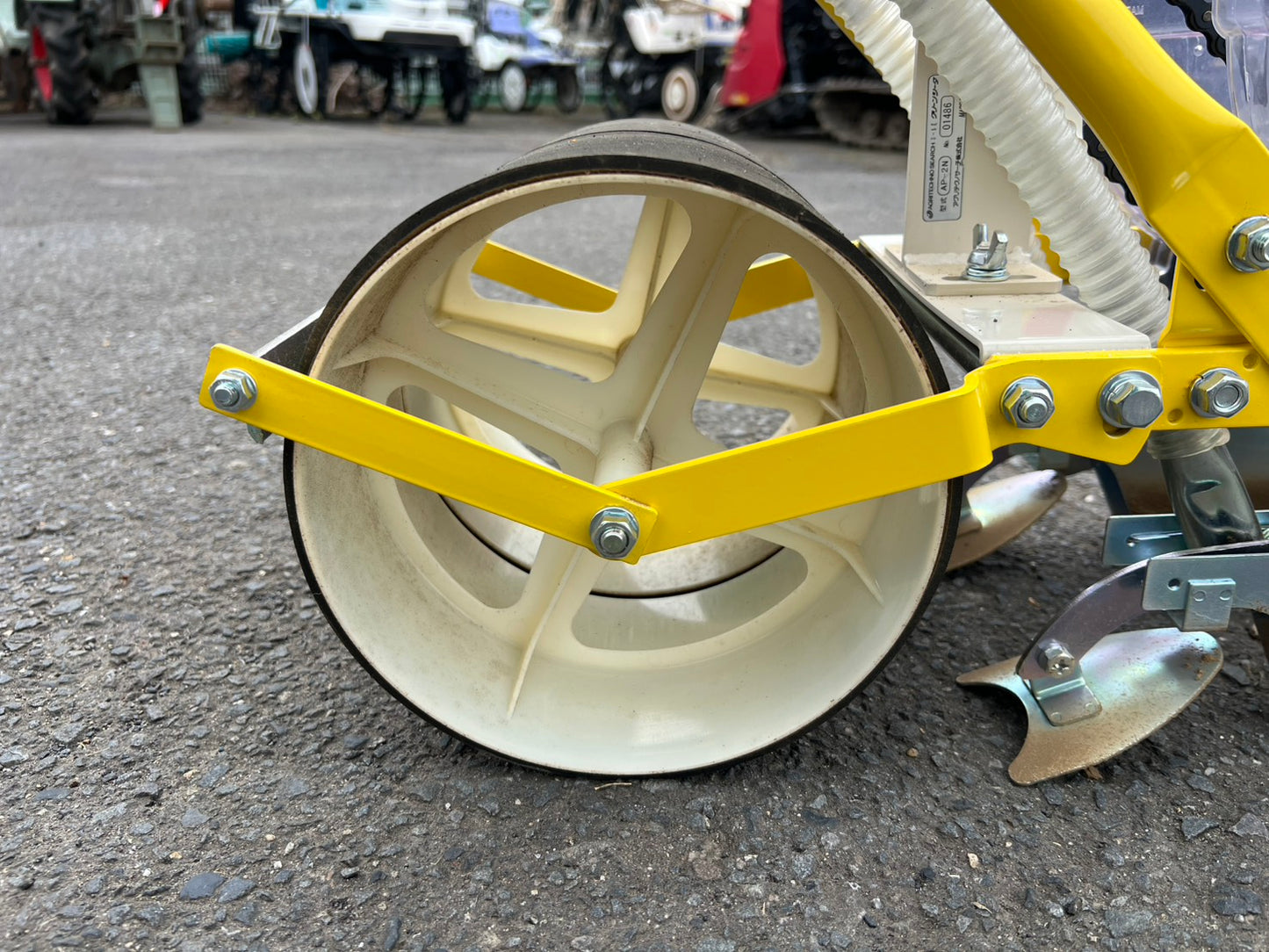 アグリテクノサーチ　中古　播種機＋農薬散布装置【人参にて使用】＊AP-2＋AP-2N『茨城店　6427』