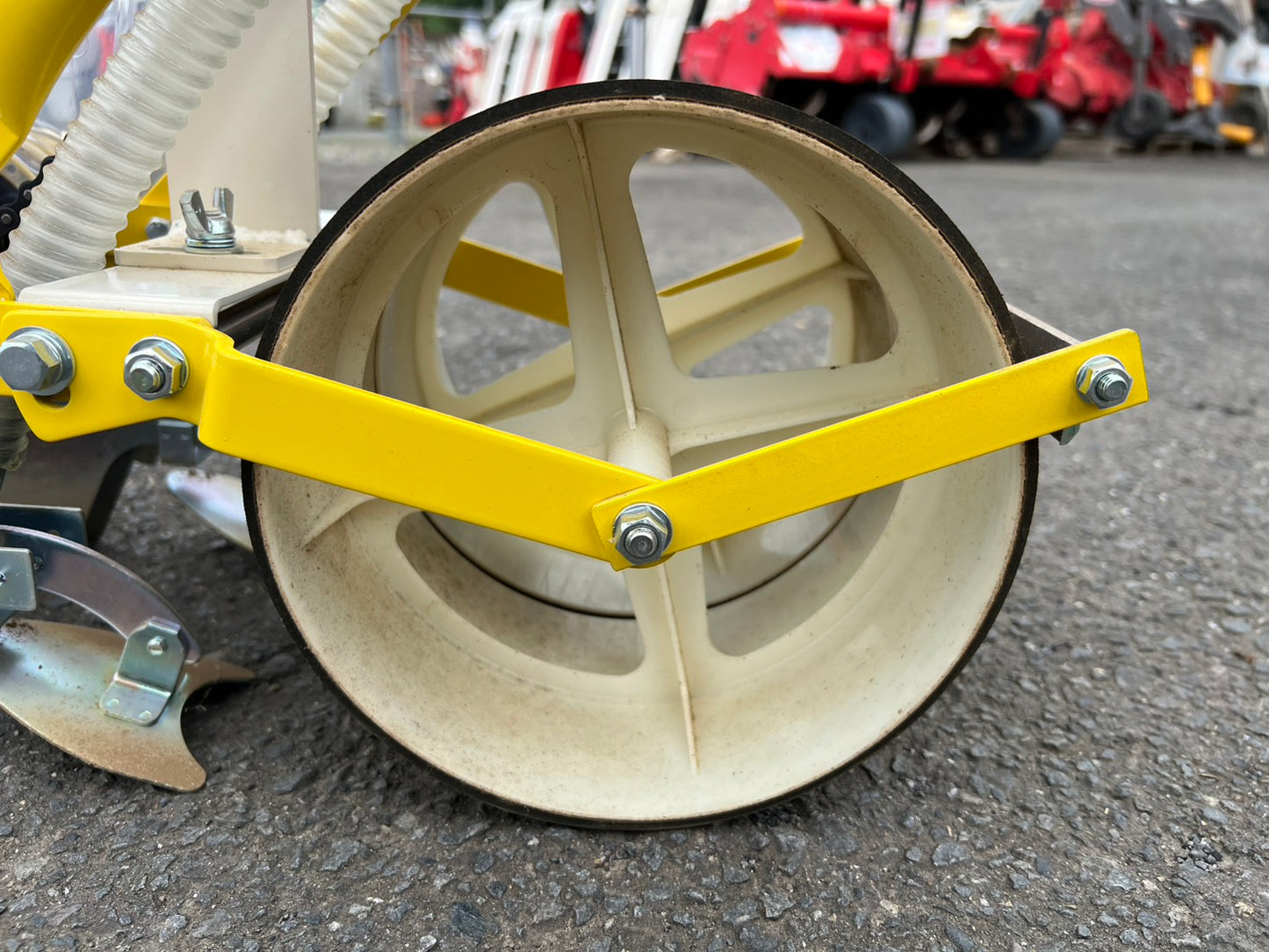 アグリテクノサーチ　中古　播種機＋農薬散布装置【人参にて使用】＊AP-2＋AP-2N『茨城店　6427』