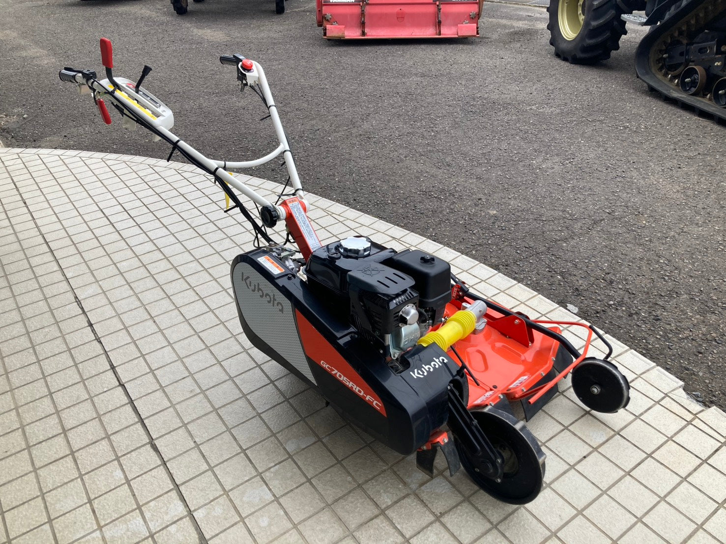 クボタ 中古 畦草刈機 GC705RD-FC – 農キング