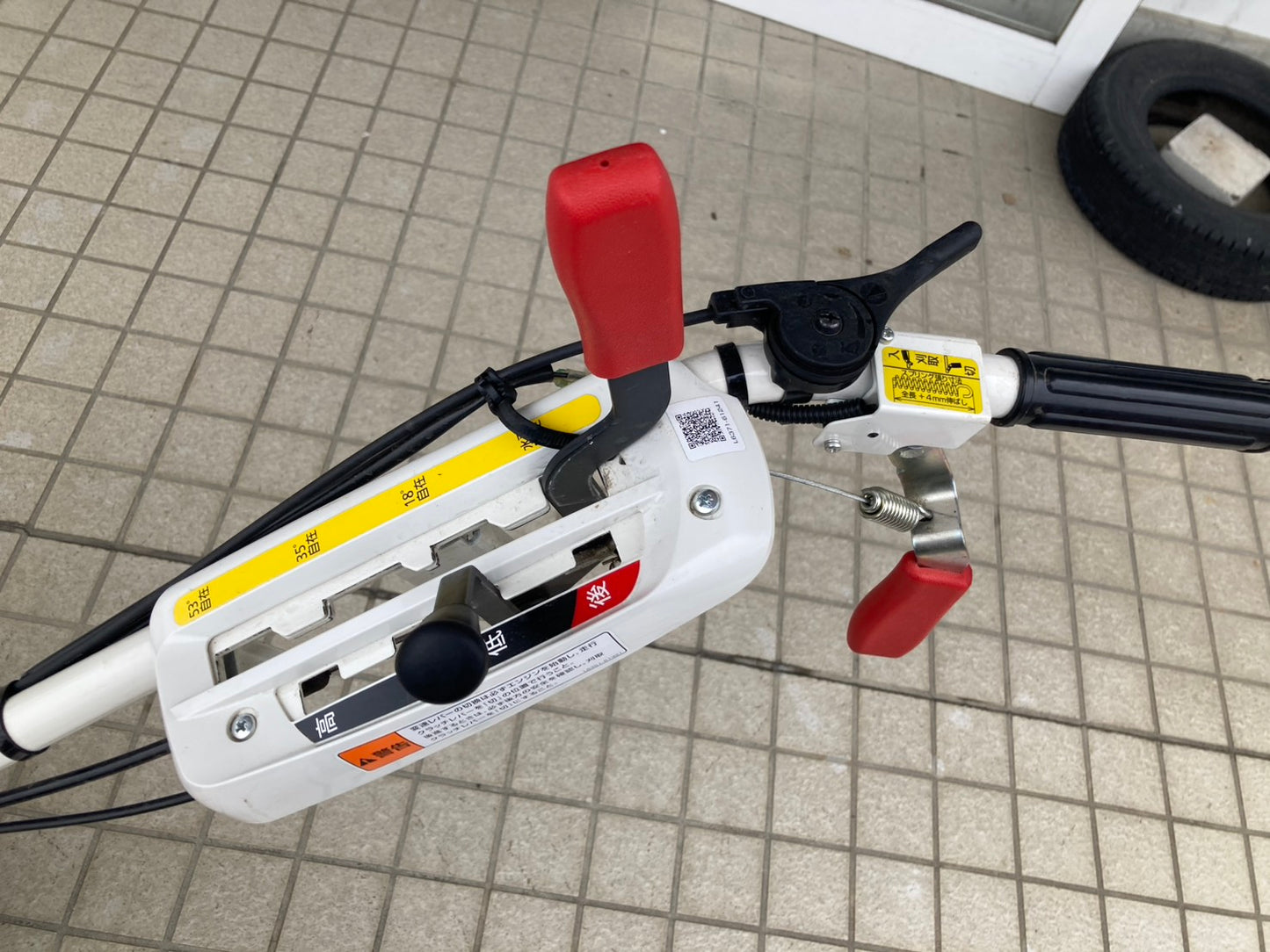 クボタ　　中古　　畦草刈機　　GC705RD-FC
