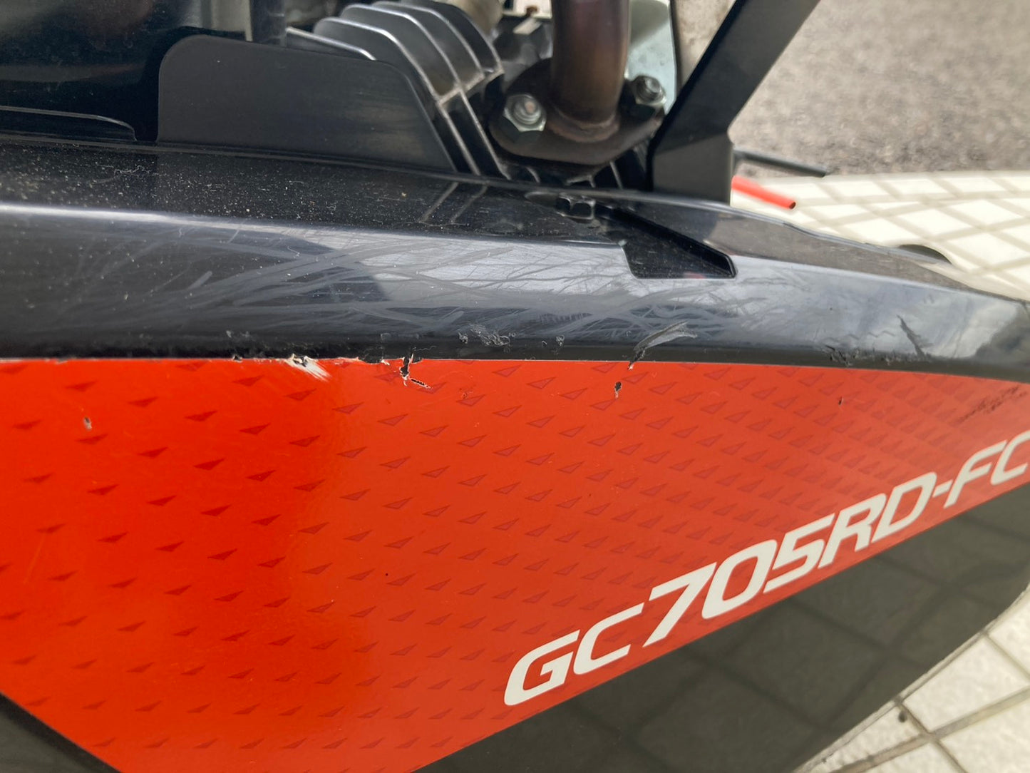 クボタ　　中古　　畦草刈機　　GC705RD-FC