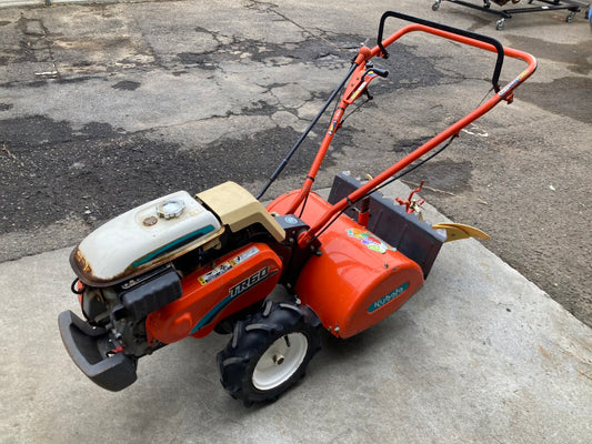 クボタ　　中古　　管理機　培土器付き　　TR60