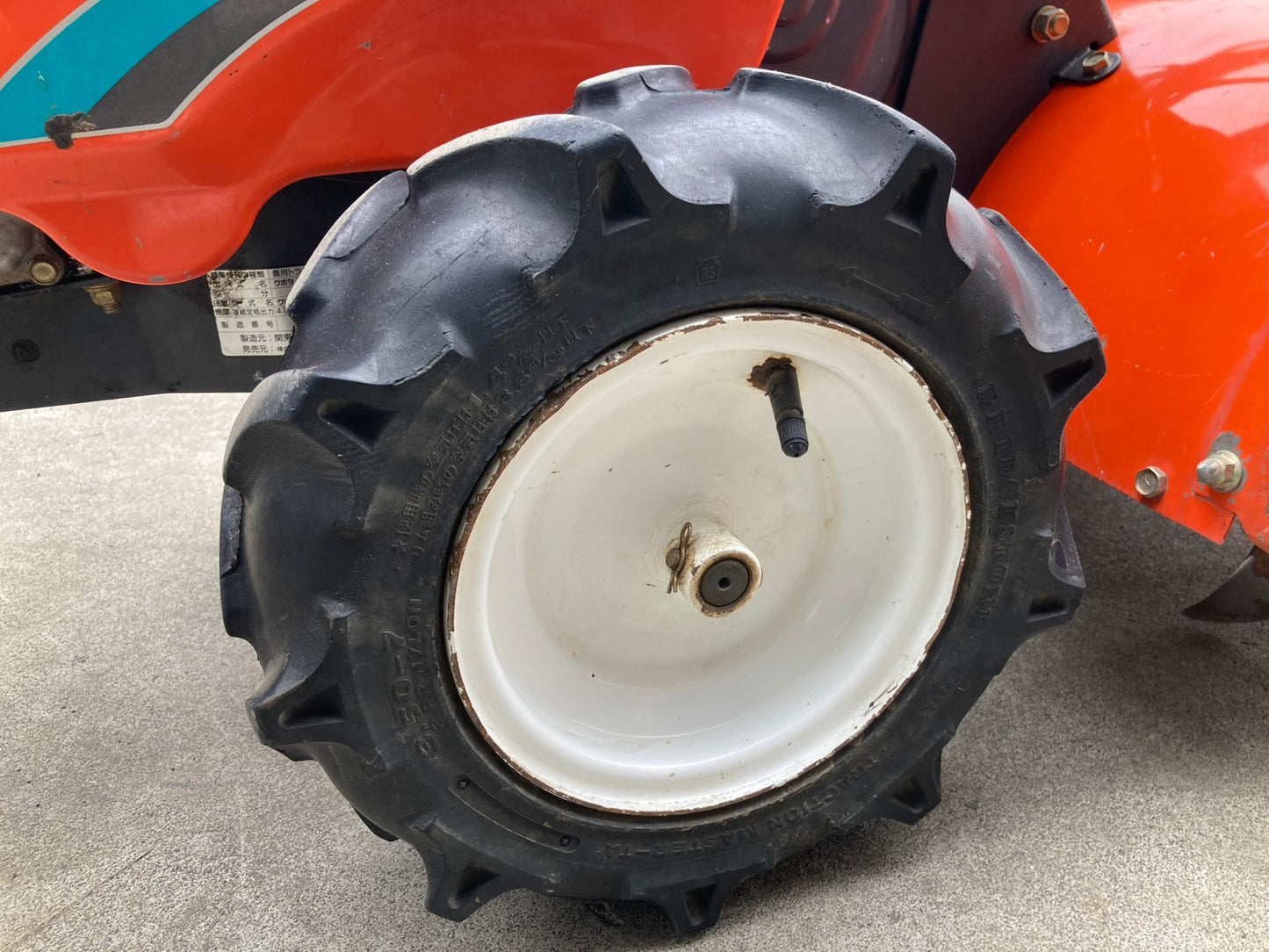 クボタ　　中古　　管理機　培土器付き　　TR60