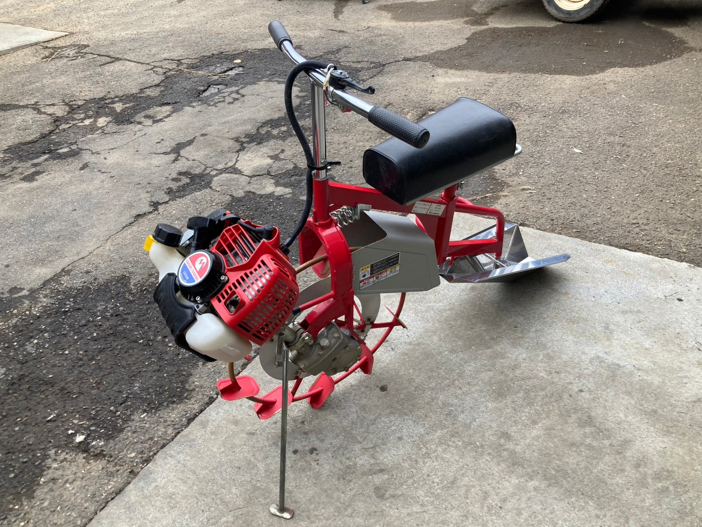丸山　中古　乗用溝切機　操舵式　MKF-A435