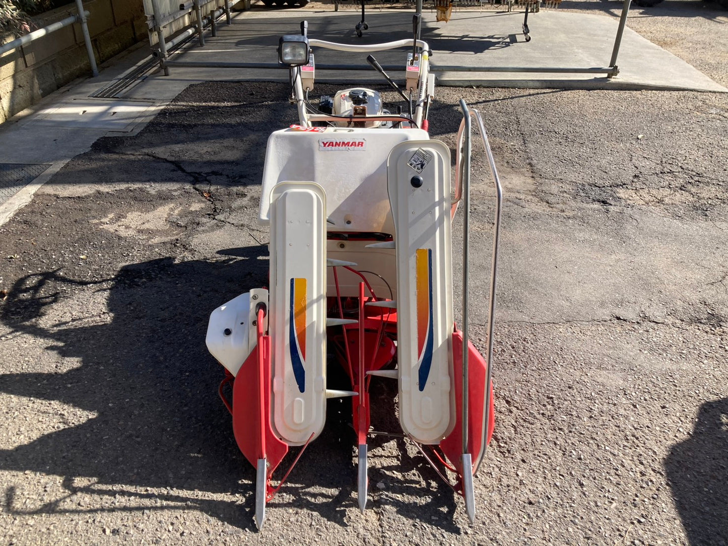 ヤンマー　中古　バインダー　2条　Be65A