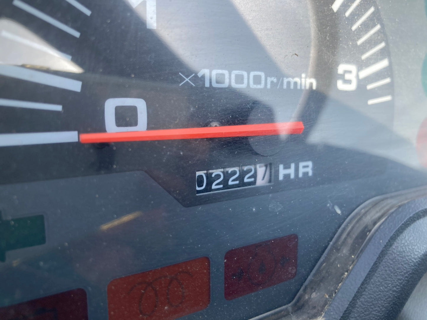 クボタ　　中古　　トラクター　　222時間　　KT24