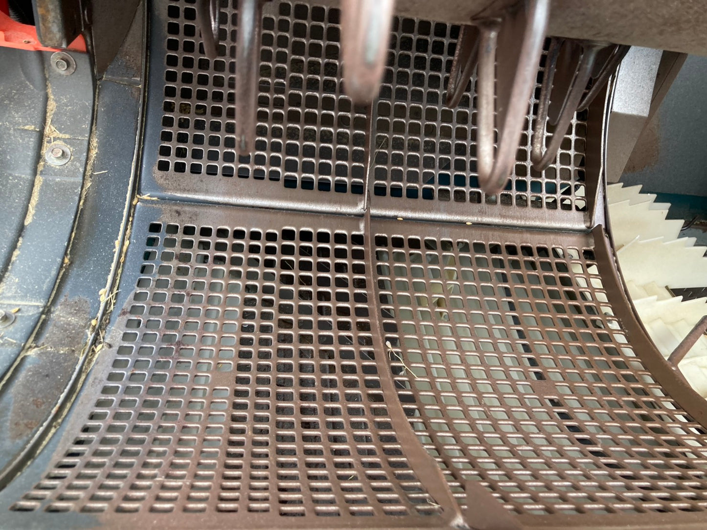 クボタ　中古　　コンバイン　3条　365時間　　ER335SD4MW