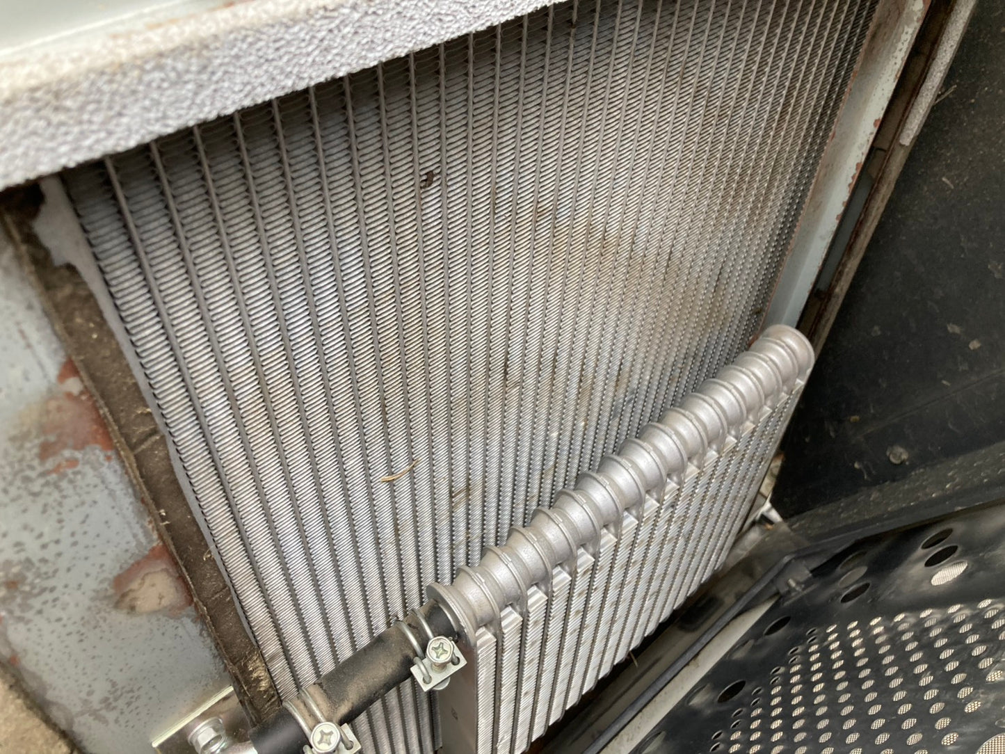 クボタ　中古　　コンバイン　3条　365時間　　ER335SD4MW