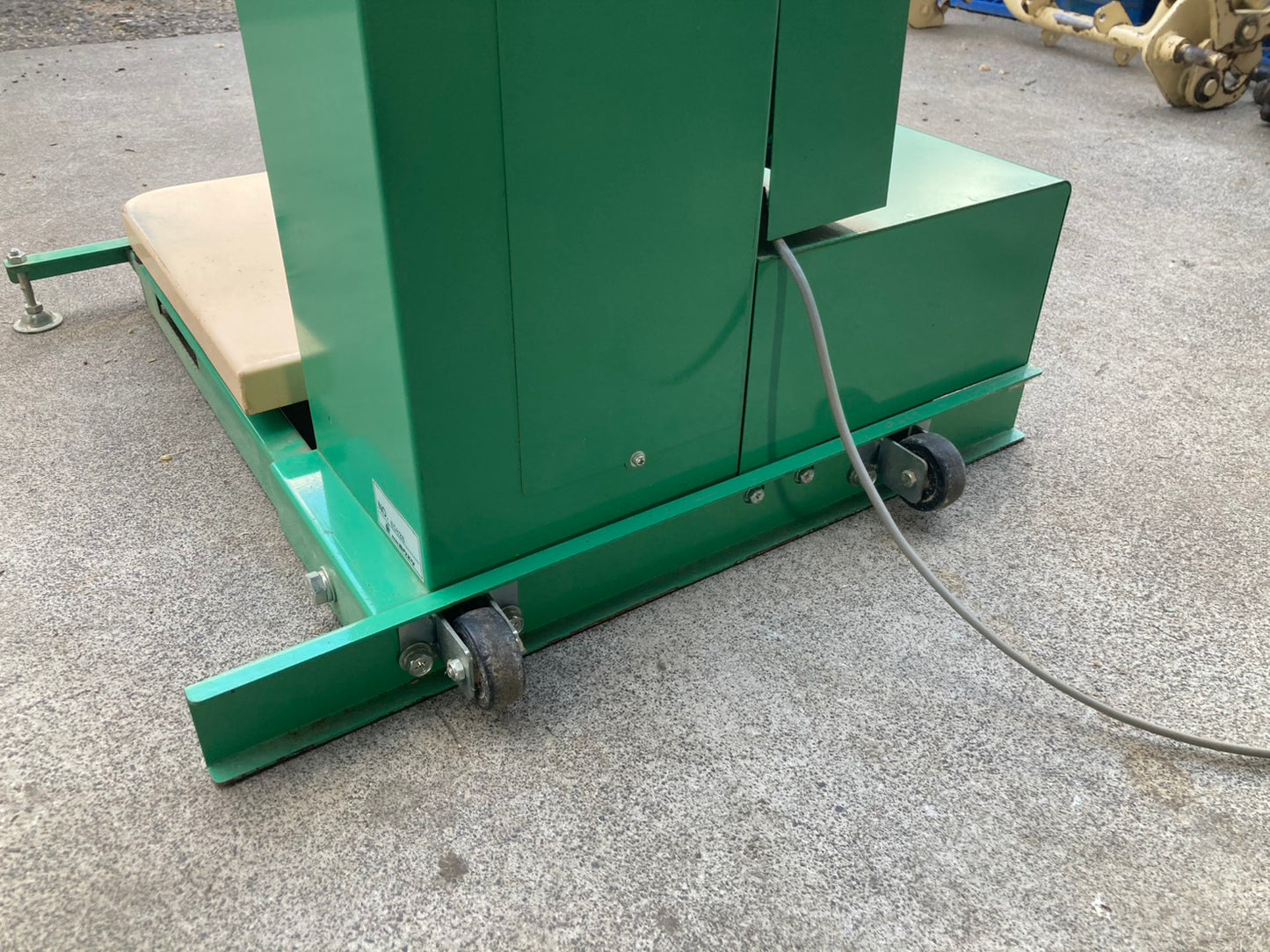 ホクエツ　中古　リフター　NRP-305A