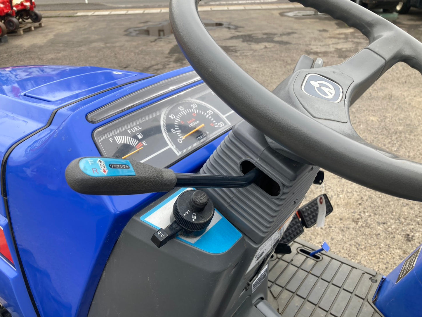 イセキ　　中古　　トラクター　　　　20馬力　　TH20-B07　　