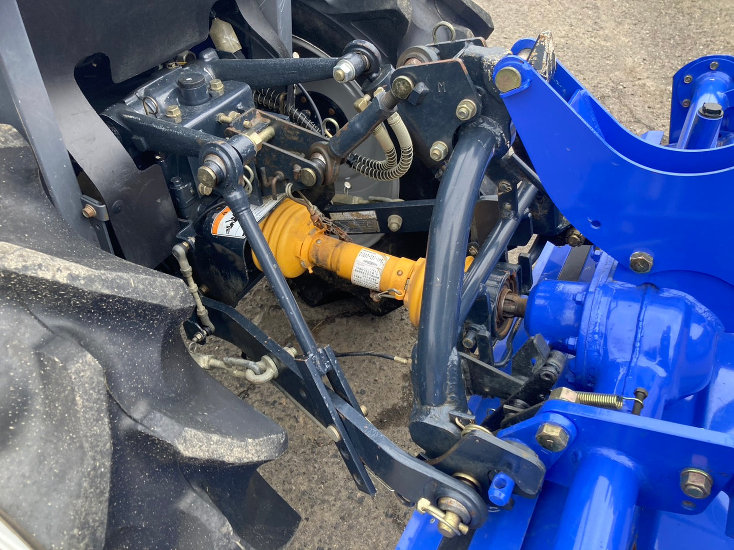 イセキ　　中古　　トラクター　　　　20馬力　　TH20-B07　　