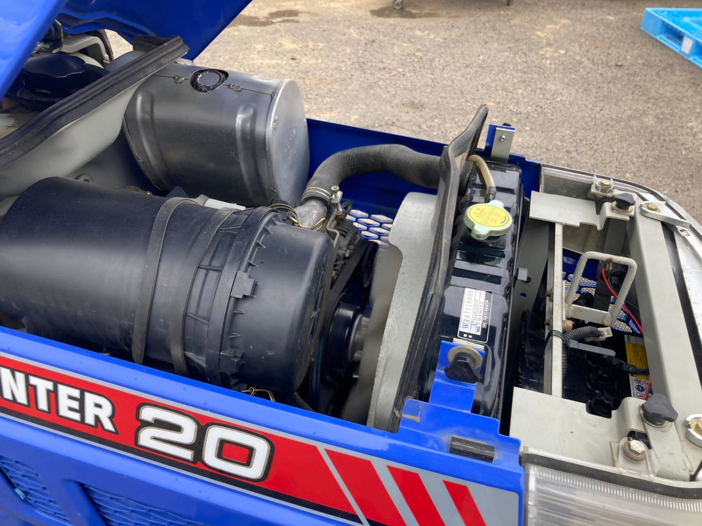 イセキ　　中古　　トラクター　　　　20馬力　　TH20-B07　　