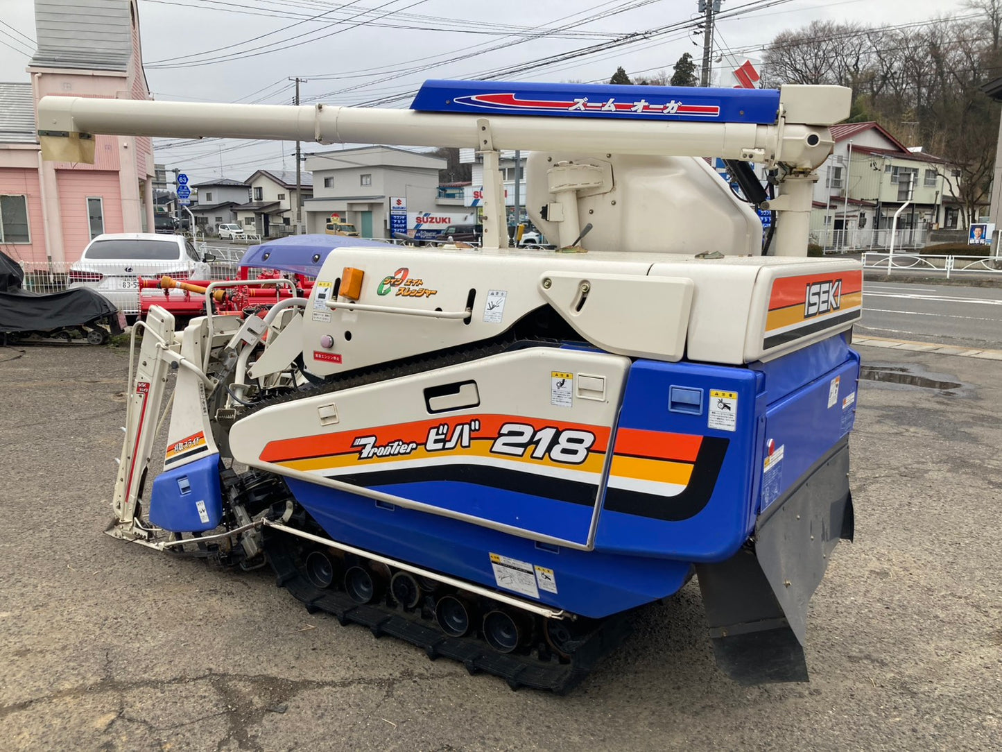 イセキ　　中古　　コンバイン　　HVG218G-ZATHWC　