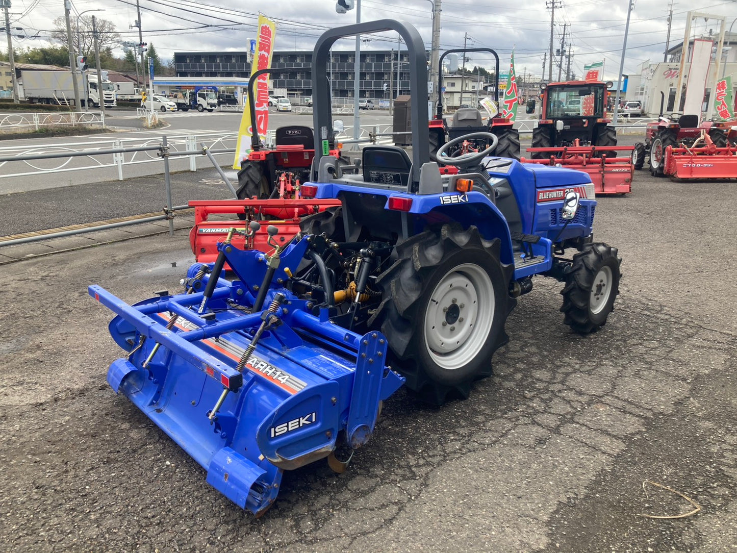イセキ　　中古　　トラクター　　　　20馬力　　TH20-B07　　