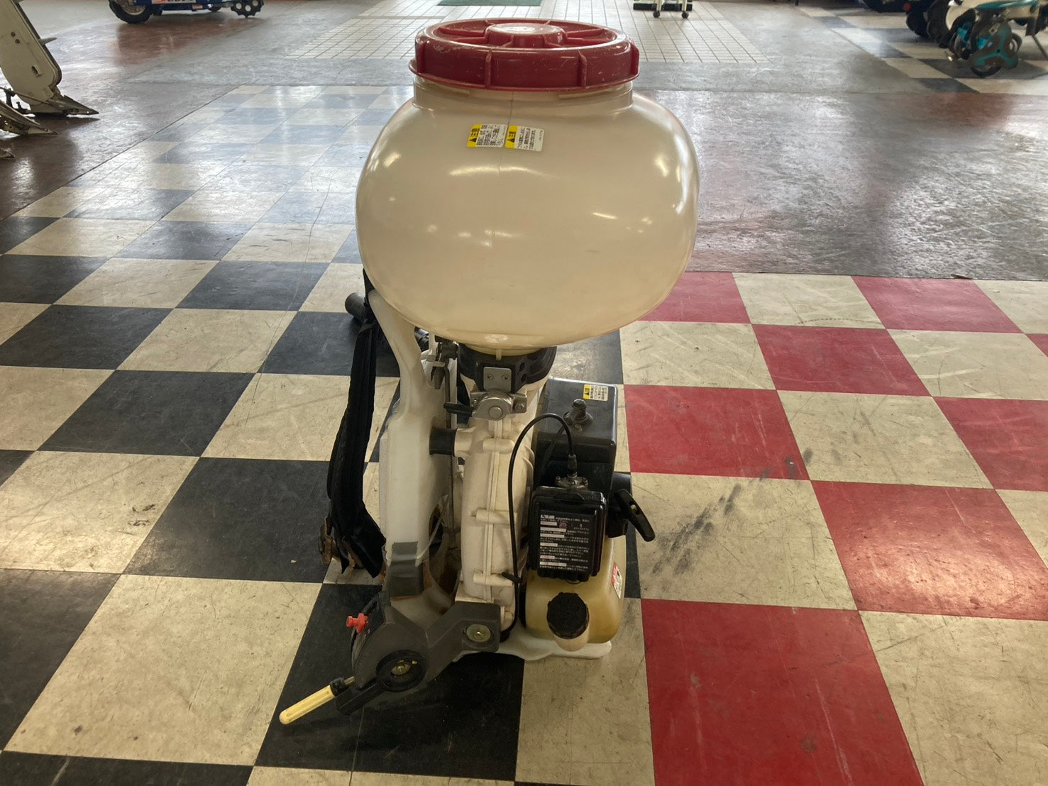 丸山 中古 背負動力散布機 MDJ60G-26 – 農キング