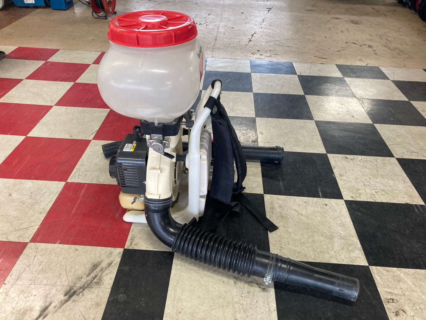 丸山　　中古　　背負動力散布機　　MDJ41-13