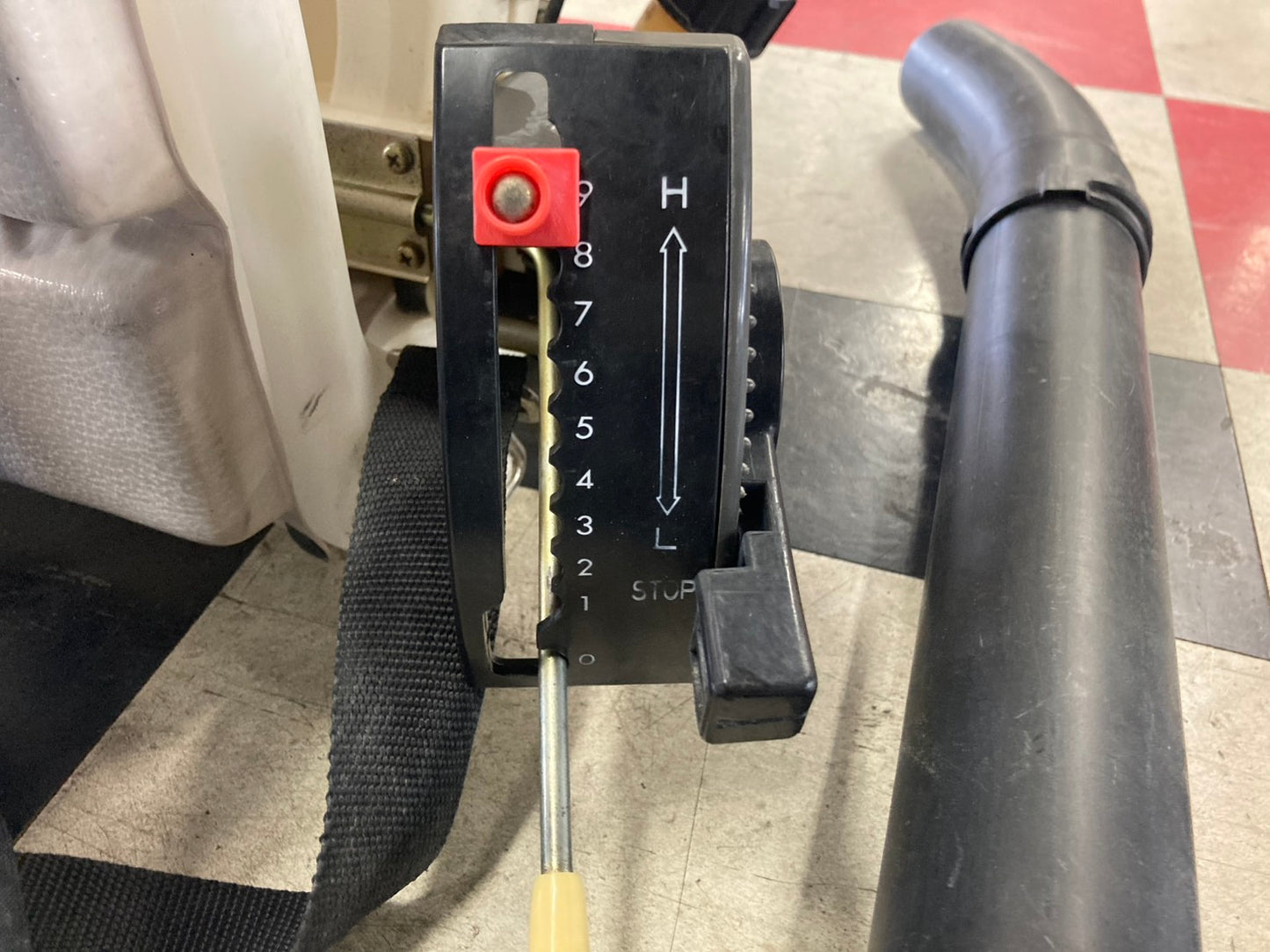 丸山　　中古　　背負動力散布機　　MDJ41-13