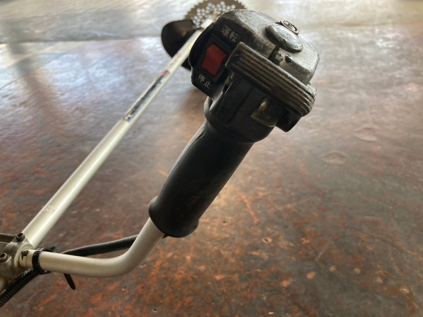 ゼノア 中古 刈払機 TR2310W-EZ – 農キング