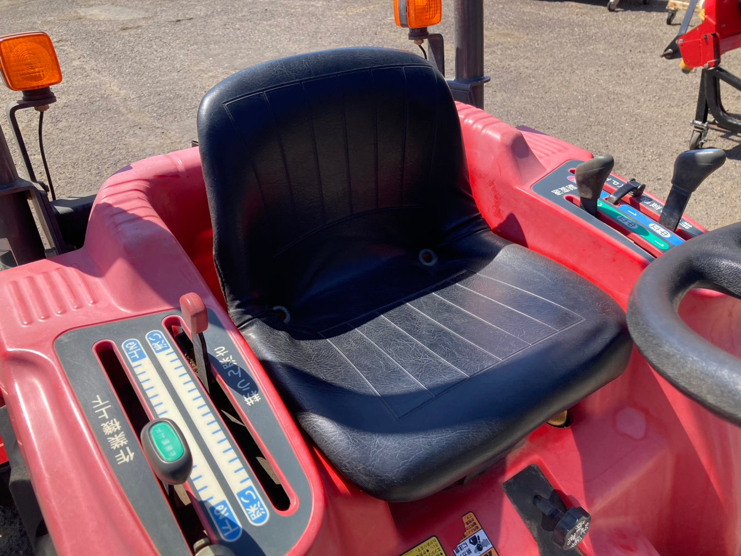 ヤンマー　　中古　　トラクター　　　　14馬力　　Ke-2D