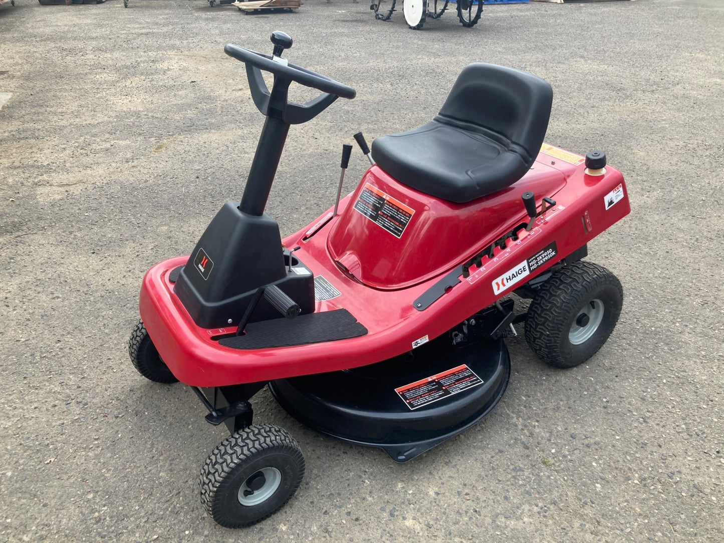 ハイガー　中古　乗用芝刈機　HG-SK9950